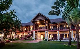 โรงแรม ลิตเติ้ล อีเด็น